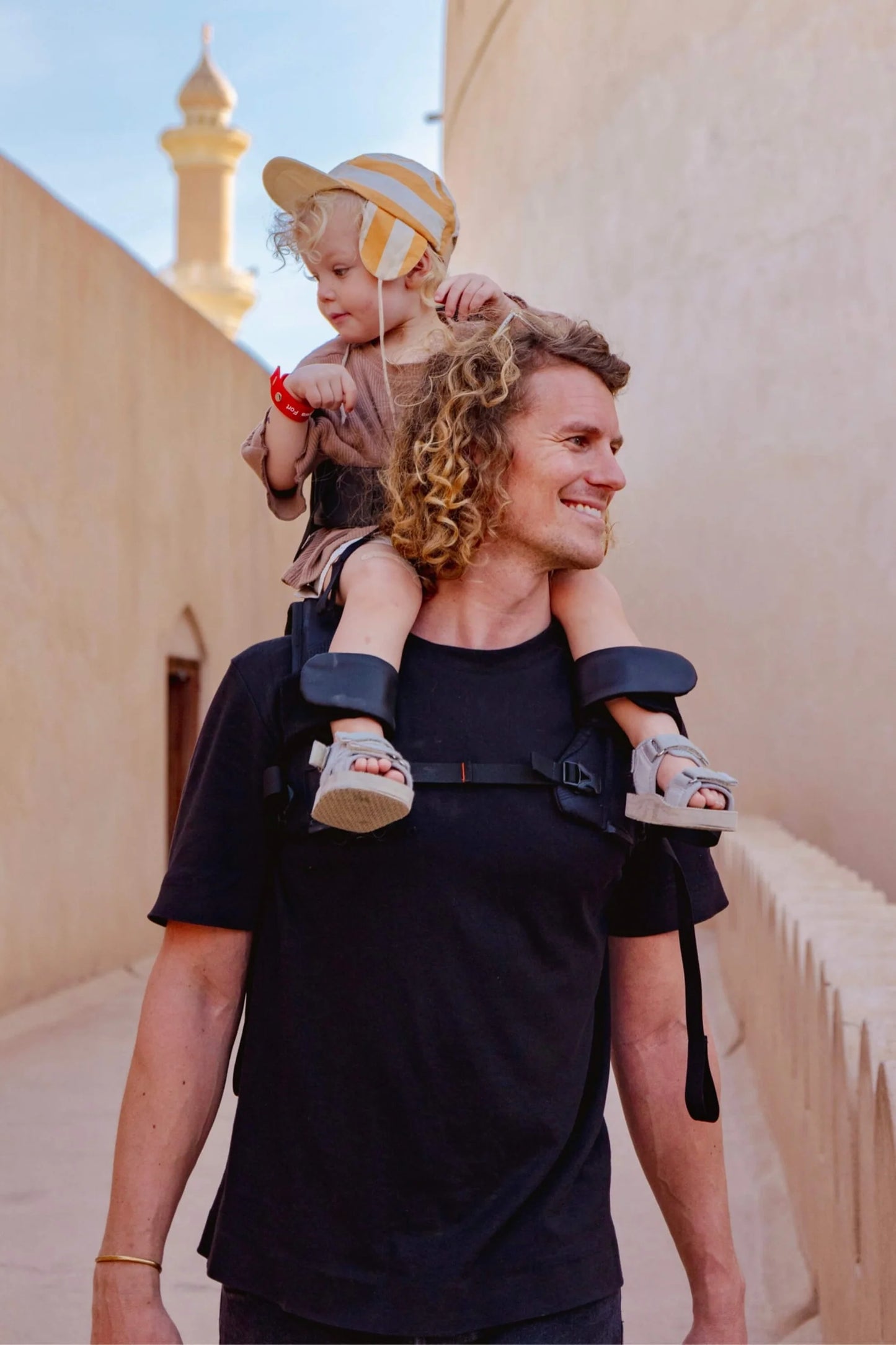 MiniMeis G5 Shoulder Carrier